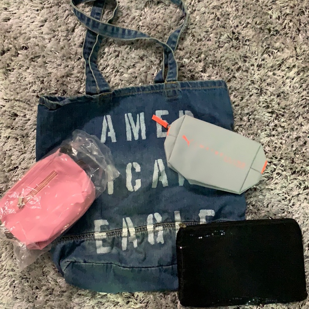 Bundle: Tote bag and makeup bags